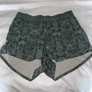 Outdoor Voices Shorts - S